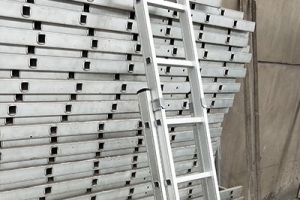 工业铝型材 工程铝合金梯子折叠直梯 脚手架人字梯 携带轻便