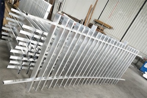 焊接铝合金型材护栏 户外围栏定制