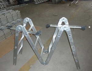 人字梯爬梯关节梯工业铝梯工业铝型材